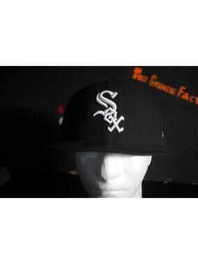 New Era 59FIFTY Chicago White Sox Fitted  7 3/8 Black MLB Authentic On Field Cap